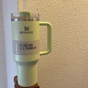 Stanley Quencher 40oz.
